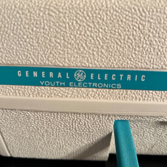 Walt Disney Mickey Mouse Record Player. Authentic. Vintage - Picture 3 of 15